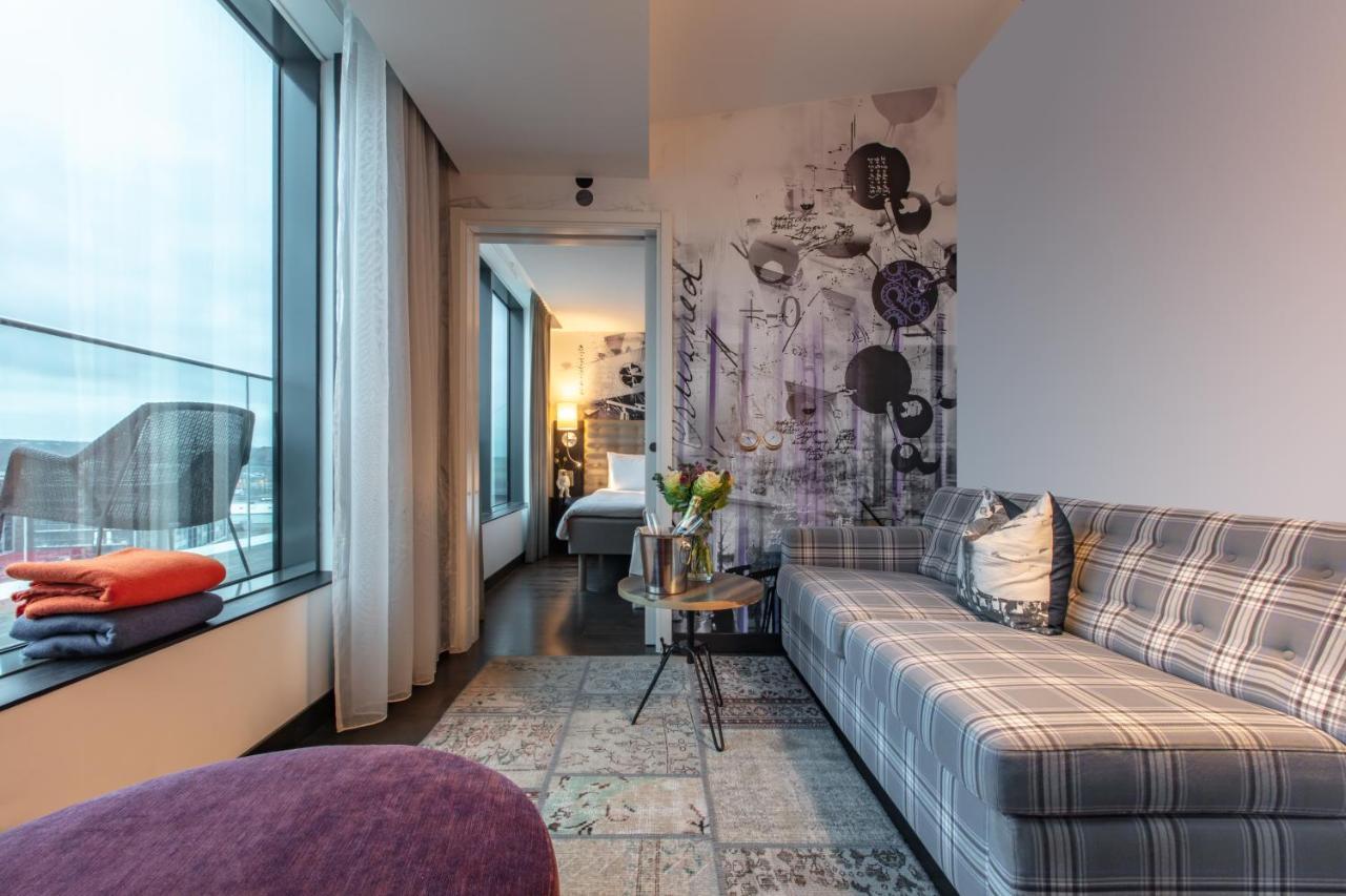 Radisson Blu Riverside 4*